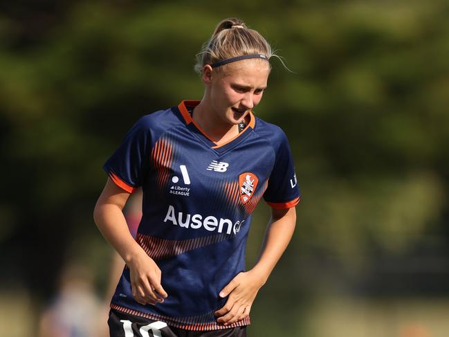 NEWCASTLE, AUSTRALIA - DECEMBER 23: Zara Kruger of the Roarwarming up prior to play during the round six A-League Women's match between Newcastle Jets and Melbourne City at No. 2 Sports Ground, on December 23, 2022, in Newcastle, Australia. (Photo by Scott Gardiner/Getty Images)