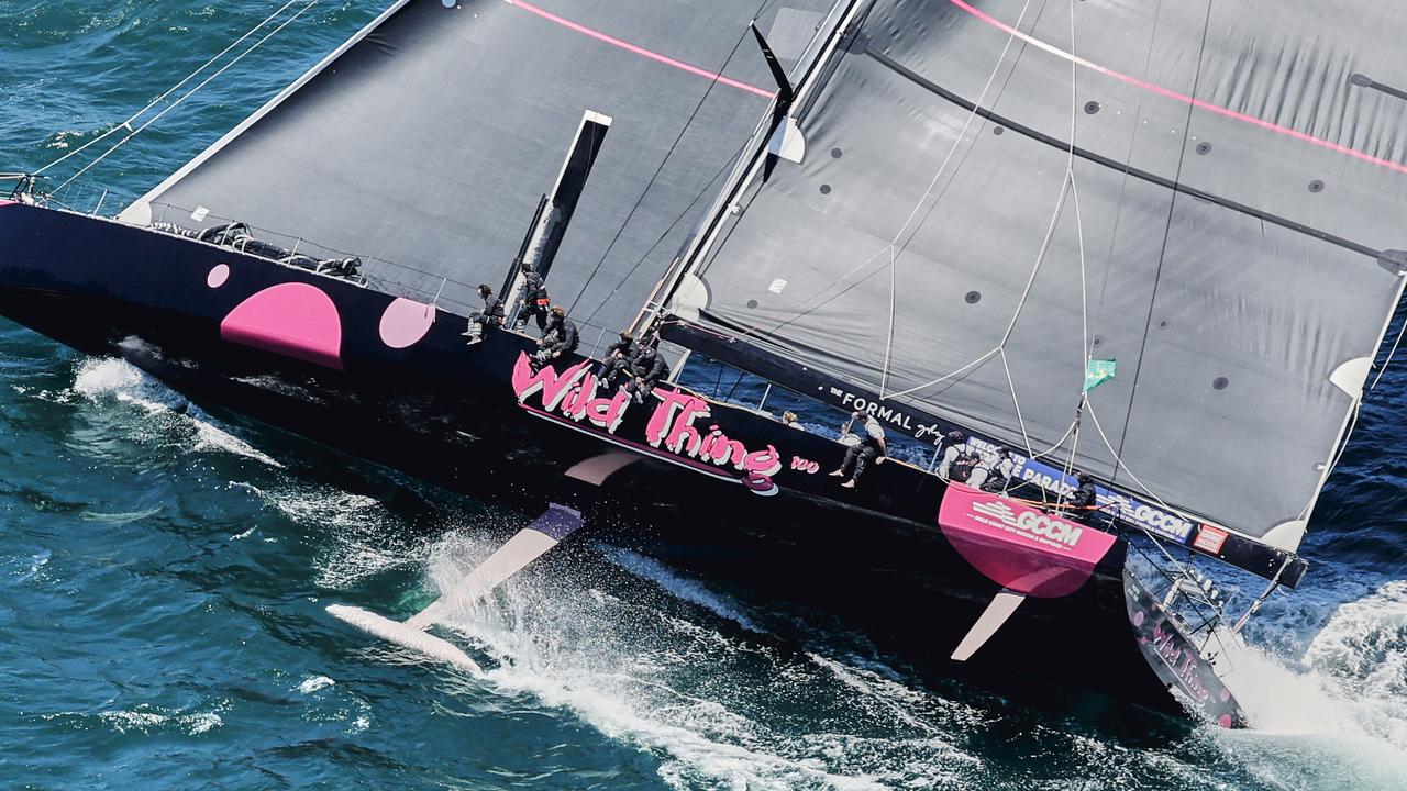 Wild times for Sydney to Hobart fleet in hectic first night