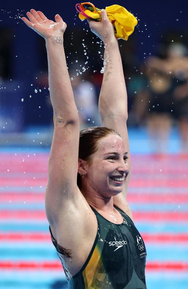 Mollie O'Callaghan revels in her victory. Picture: Adam Pretty/Getty Images