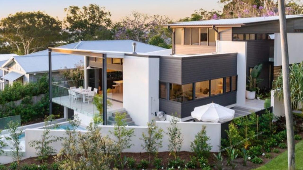 Bought in July 2021 for $3,300,000, Noosa agent Kate Cox sold 51 The Quarterdeck Noosa Heads in November 2022 for $4,800,000 after a slight renovation.