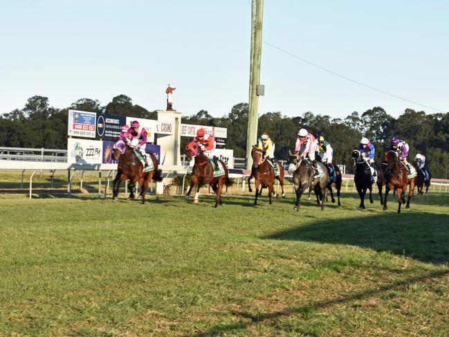 Exclusive won the Beef Week Cup for Casino trainer Stephen Bennett. Photo Susanna Fraymark.