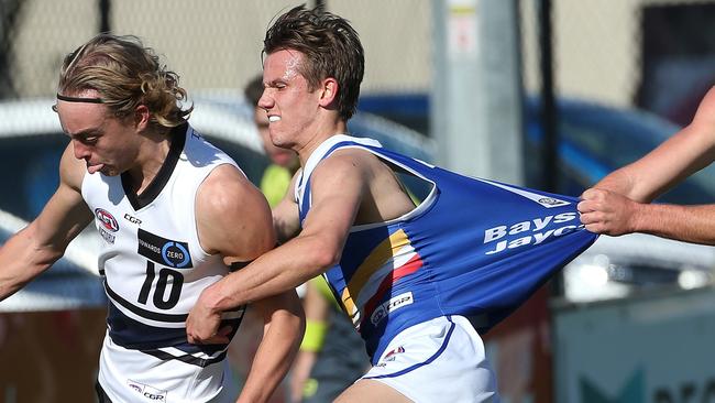 Lachlan Stapleton in action for Eastern Ranges. Picture: Hamish Blair