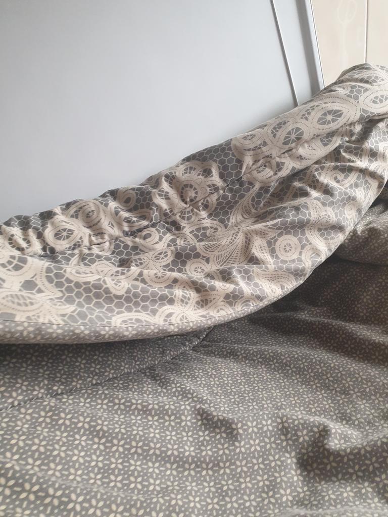 Others have shared their shock at the dirt hiding inside the doona. Picture: Supplied/Sara Campbell