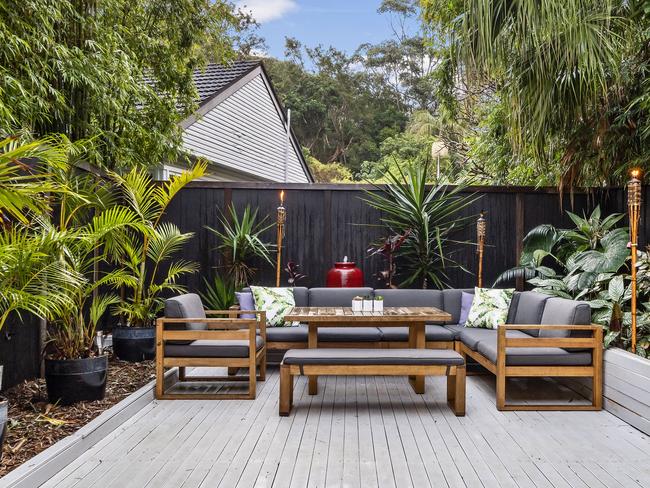 The tropical entertainment deck, a lovely spot for friends to relax.