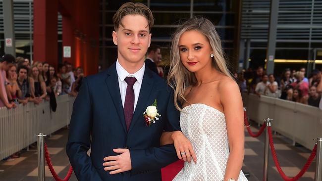 Pimlico State High School formal photos | Townsville Bulletin