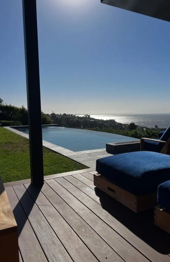 The pool at Perry’s Pacific Palisades home. Picture: Instagram/Anita Lallian