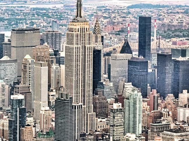 Arial view of NYC and Empire State Buildinghttp://www.twodozendesign.info/i/1.png