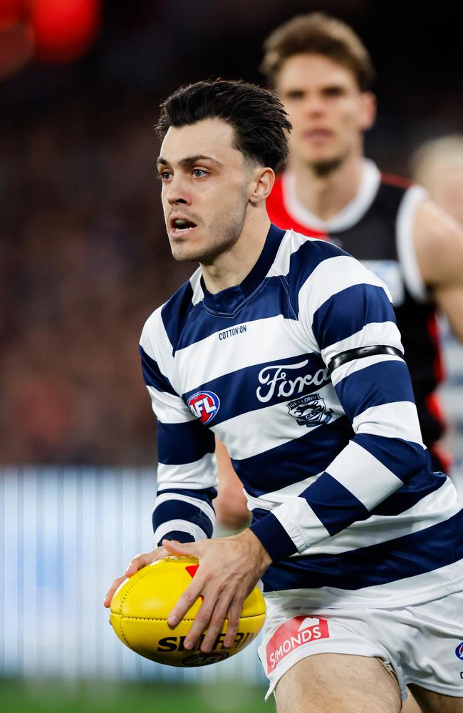 Brad Close wants to finish his career with the Cats. Picture: Dylan Burns/AFL Photos via Getty Images.