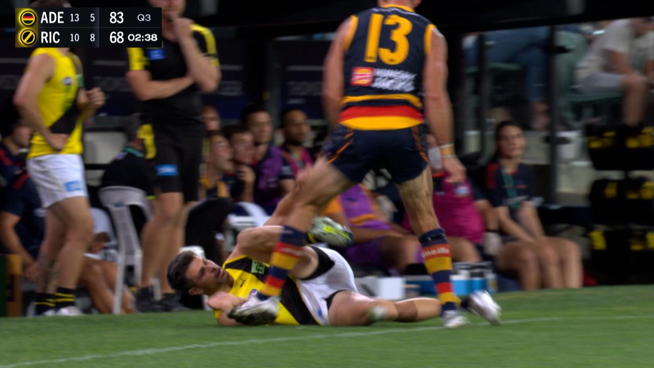 The moment Taylor Walker and Trent Cotchin came together.