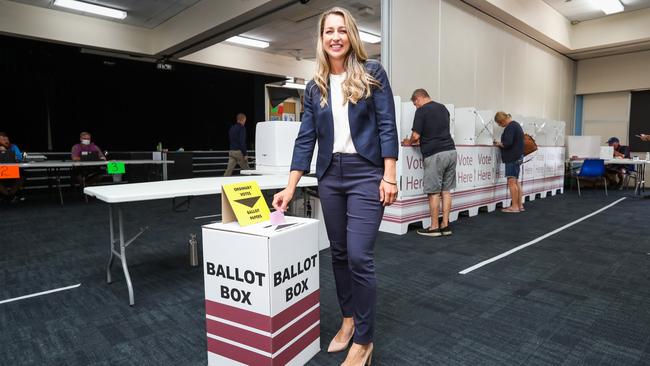 Laura Gerber casting her vote at Elanaora State High School. Picture: Nigel Hallett.