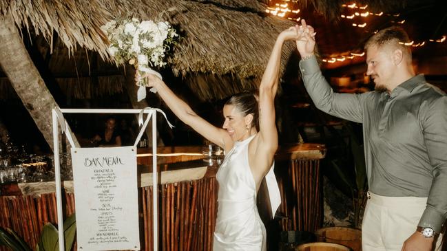 Ford donned a second gown by Grace Loves Lace for the reception.