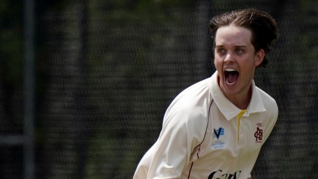 Tom Kelly of Murrumbeena appeals for a wicket during the Cricket Southern Bayside: Mentone v Murrumbeena played at Mentone Reserve on 23 Nov, 2019.