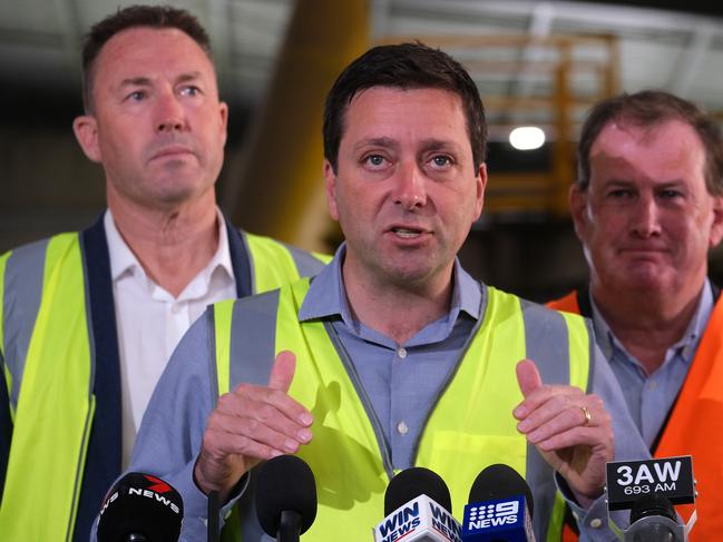 MELBOURNE, AUSTRALIA - NewsWire Photos NOVEMBER 17, 2022: Leader of the Liberal Party, Matthew Guy visits a factory in Morwell. Picture: NCA NewsWire / Luis Enrique Ascui