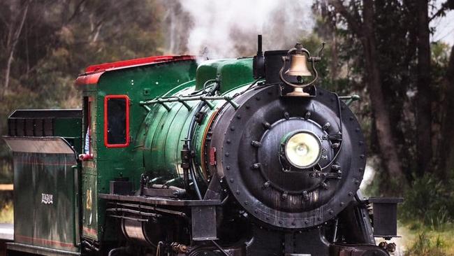 The Zig Zag Railway is tipped to reopen before winter, after more than 10 years of efforts.