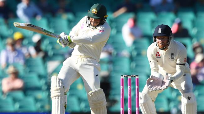 Usman Khawaja has batted his way back into form and is eyeing a century at the SCG.