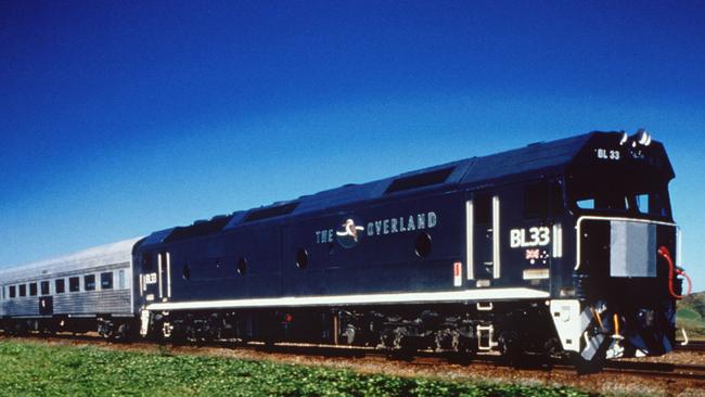 Overland railway train daylight service between Adelaide and Melbourne May 2000. day light /Railways/Australia