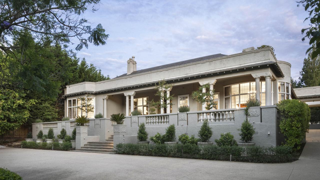 The Toorak house.