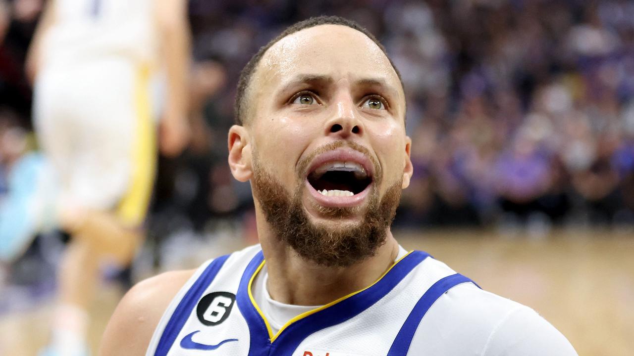 SACRAMENTO, CALIFORNIA - APRIL 17: Stephen Curry #30 of the Golden State Warriors complains about a play during Game Two of the Western Conference First Round Playoffs against the Sacramento Kings at Golden 1 Center on April 17, 2023 in Sacramento, California. NOTE TO USER: User expressly acknowledges and agrees that, by downloading and or using this photograph, User is consenting to the terms and conditions of the Getty Images License Agreement. Ezra Shaw/Getty Images/AFP (Photo by EZRA SHAW / GETTY IMAGES NORTH AMERICA / Getty Images via AFP)