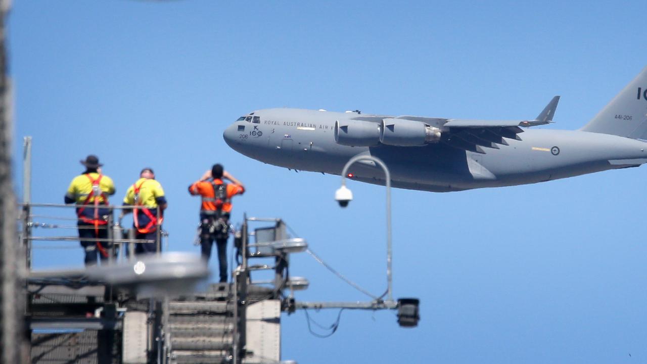 The RAAF C-17 Globemaster flying over Brisbane in preparation for its Riverfire Festival display this Saturday - Photo Steve Pohlner