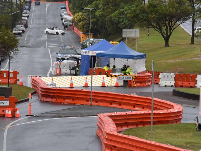 GOLD COAST, AUSTRALIA - NewsWire Photos JULY 24, 2020: Police check point at the Queensland border with NSW on Dixon Street at Coolangatta. Picture: NCA NewsWire / Steve Holland