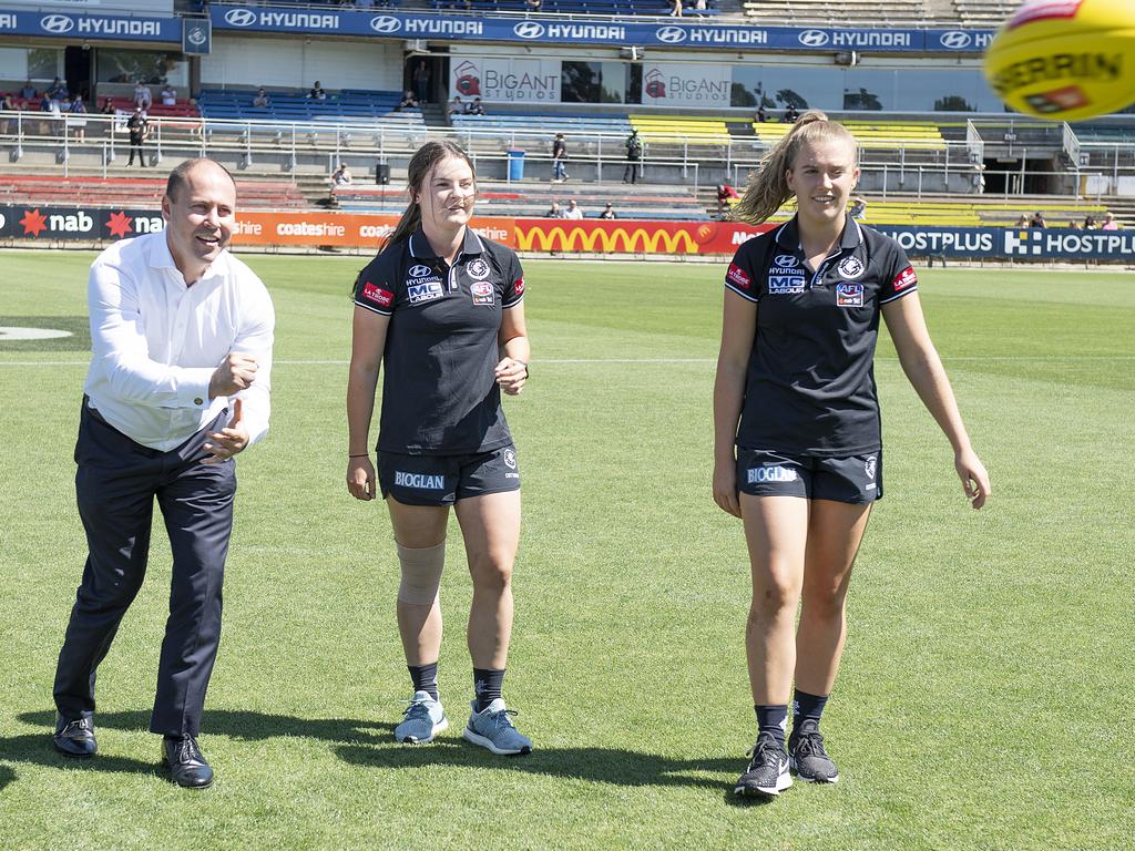 Former Federal Treasurer Josh Frydenberg at Ikon Park in 2019.