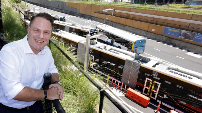 Lord Mayor Adrian Schrinner, inspect Brisbane MetroÃs high-tech electric charging facilities,Countess Street, Springhill, on Thursday 25th January 2024 - Photo Steve Pohlner