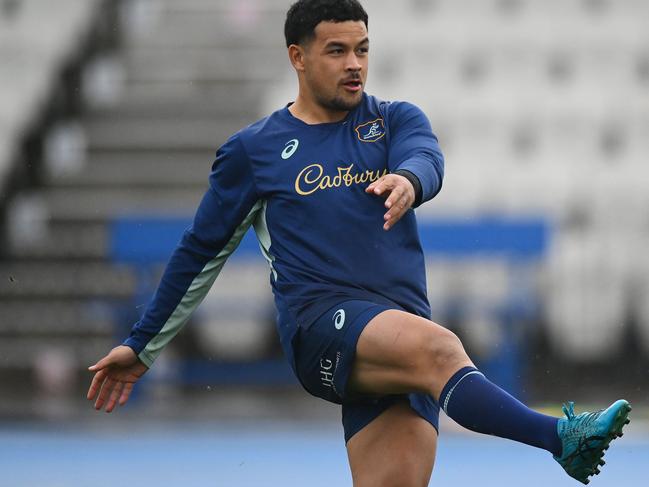 MELBOURNE, AUSTRALIA - JULY 09: Hunter Paisami of the Wallabies participates in a drill during a Wallabies training session at Lakeside Stadium on July 09, 2024 in Melbourne, Australia. (Photo by Morgan Hancock/Getty Images)