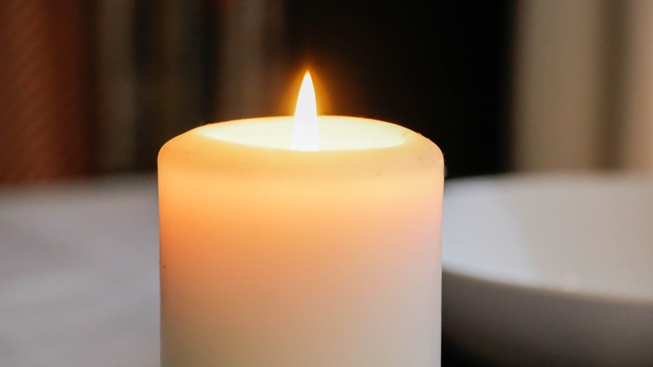Hundreds gather for candlelit vigil honouring Gaza victims in Sydney