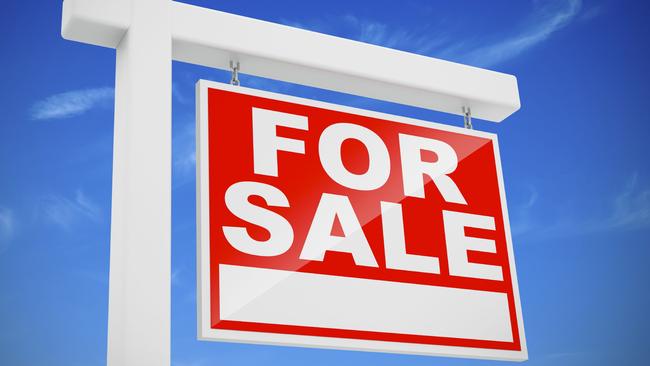 For Sale Sign winter june 22 THINKSTOCK