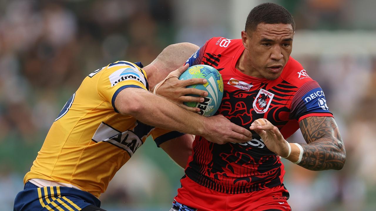 Tyson Frizell has met with the Knights again as speculation ramps up about his future.