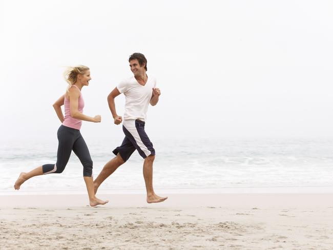 Running along the beach together could end up netting you some cash.