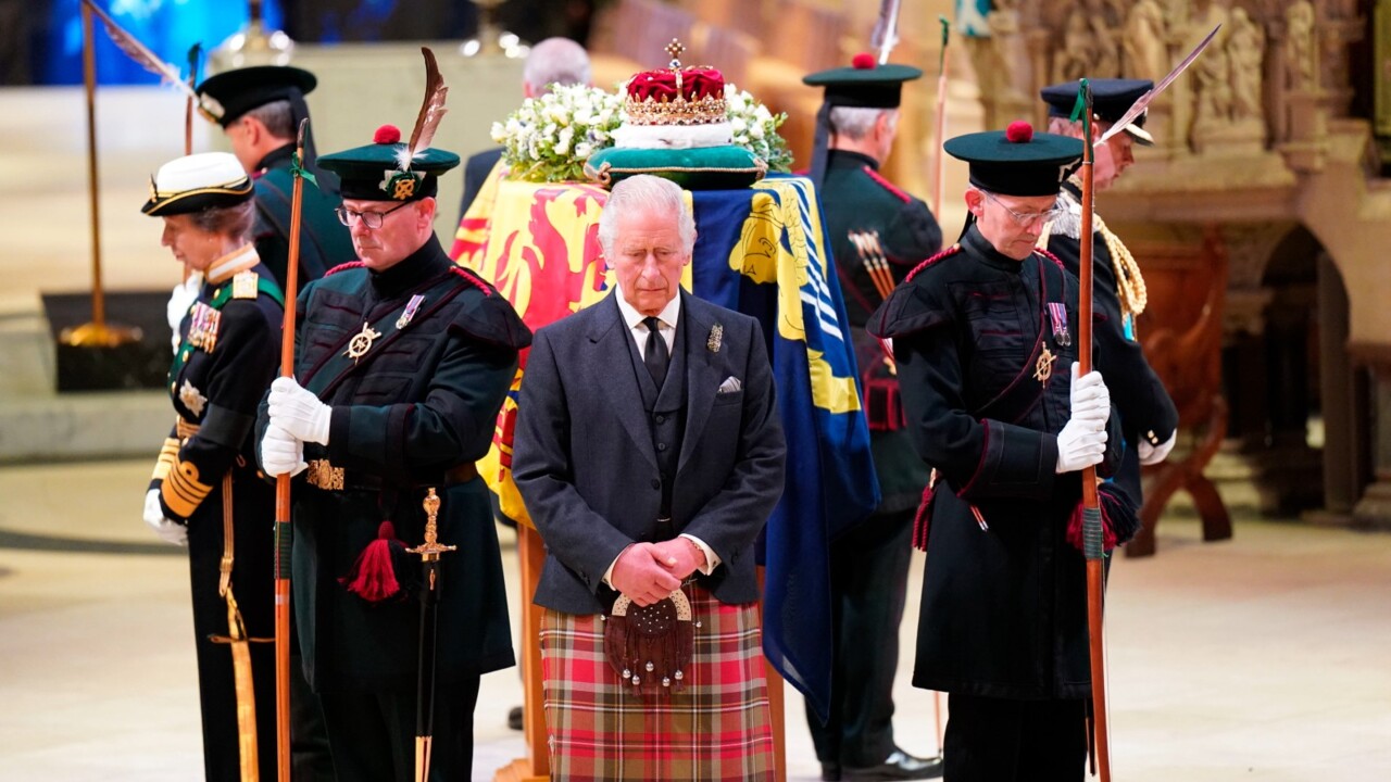 Queen’s Edinburgh procession a ‘poignant’ reminder of witnessed history