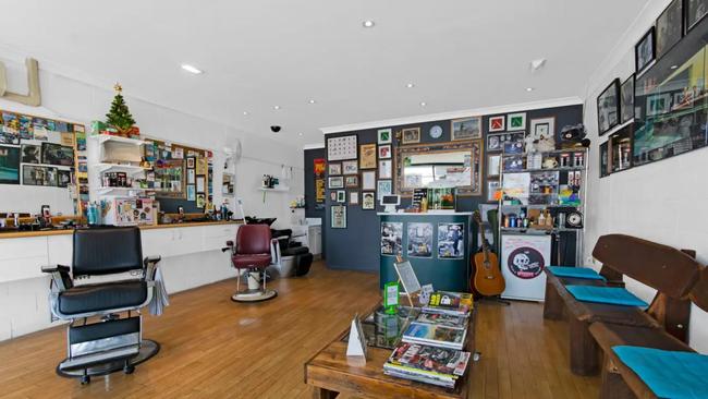Yamba Barbershop for sale on Treelands Drive