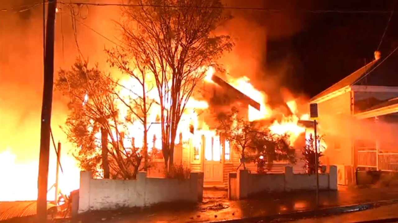 Fire engulfs four homes in Brisbane