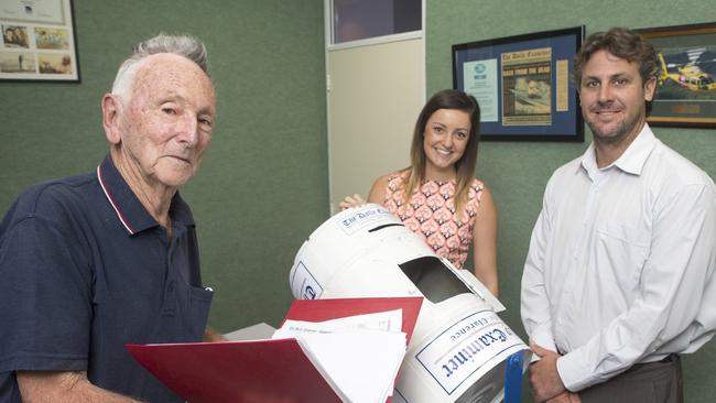 Dick Richards, journalist Georja Ryan and sports editor Bill North at the Fish of the Year draw.Photo Adam Hourigan / The Daily Examiner