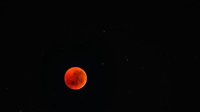 Blood Moon 2018: South Australia wakes to see blood moon rising | news ...