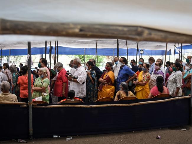 People line up to receive their COVID-19 vaccines in Mumbai, India. Picture: Getty Images