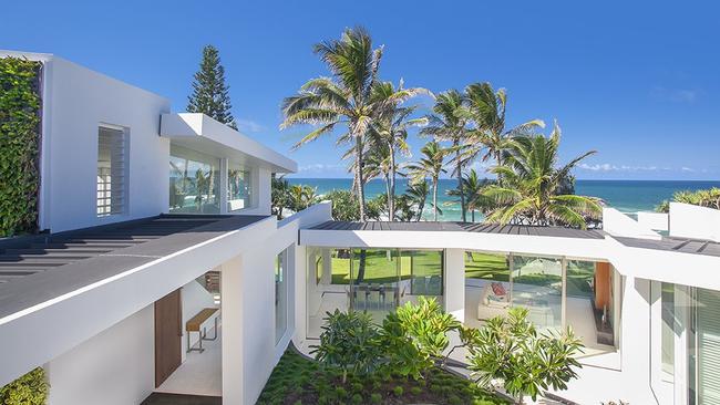 Webb House sold for $34 million dollars, and was built by Damien Davidson Builders and the architect was Peter Conley from PCA Architects Picture Damien Davidson Builders