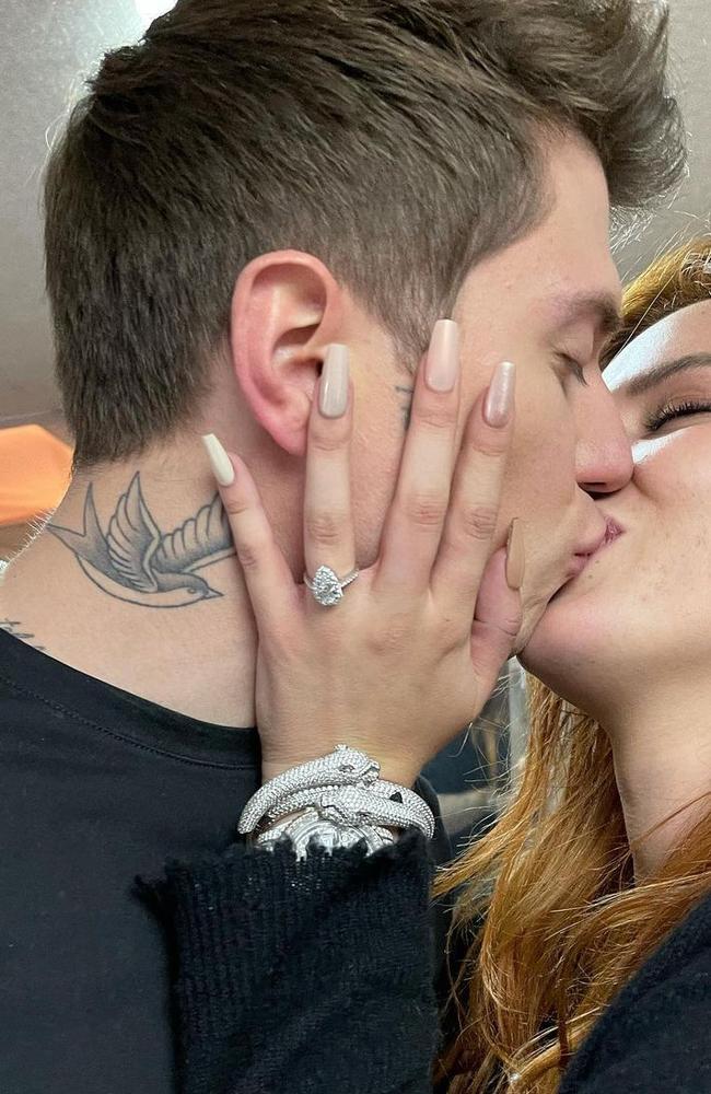 Bella Thorne Teen Romancer 'Time Is Up' Is Shooting in Italy