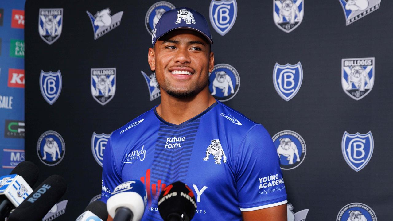 THE DAILY TELEGRAPH, DECEMBER 13, 2023 NRL star Stephen Crichton fronts the media in his Bulldogs jersey after a high profile move from Penrith Panthers. future Picture: David Swift