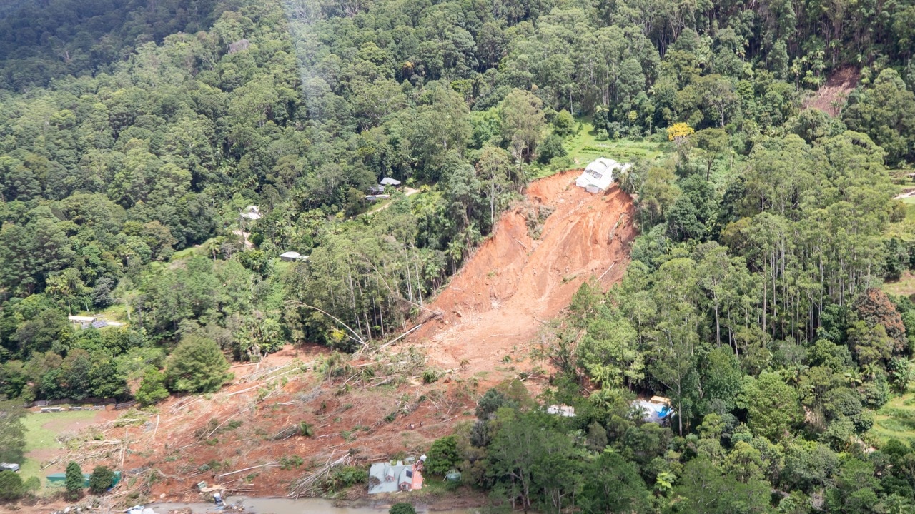 NSW, Queensland floods crisis live updates: Mullumbimby locals rescue ...