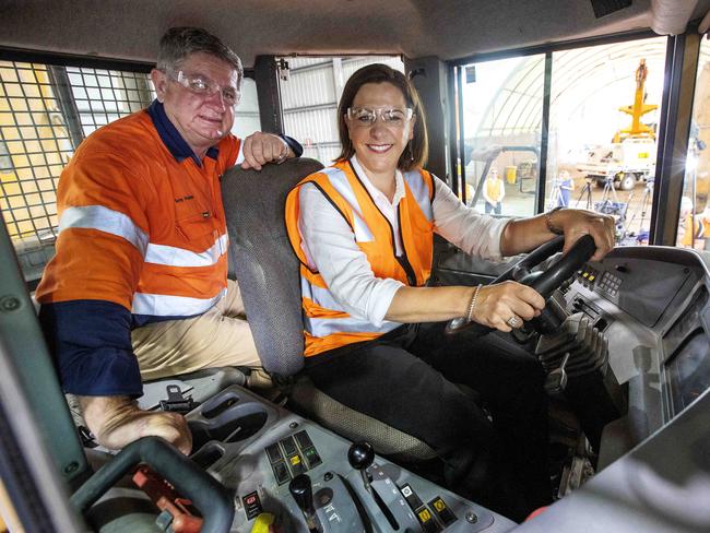 Rockhampton AUSTRALIA - NewsWire Photos October 27, 2020: Queensland opposition LNP leader Deb Frecklington visits REO Heavy Equipment Repairs in the last week before the election. : NCA NewsWire / Sarah Marshall