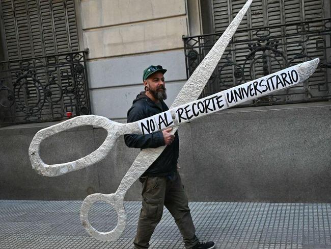 Argentina university funding cuts: Staff and students march across the country