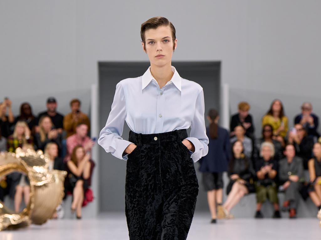 The beauty of controversy': Louis Vuitton closes Paris fashion week, Louis  Vuitton