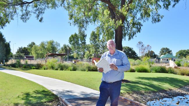 Western Downs Cr George Moore and Cr Carolyn Tillman fought for ratepayers to be entitles to a larger discount on their rates bill, upping the proposed 5% to 10%. Picture: Peta McEachern