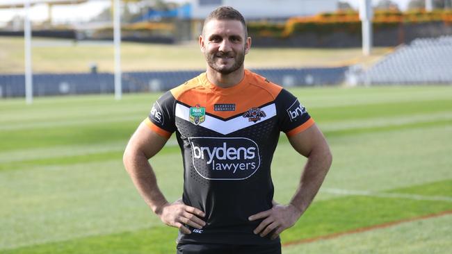 Benji Marshall's 300th game sparks beautiful tribute from Tigers teammate  Robbie Farah