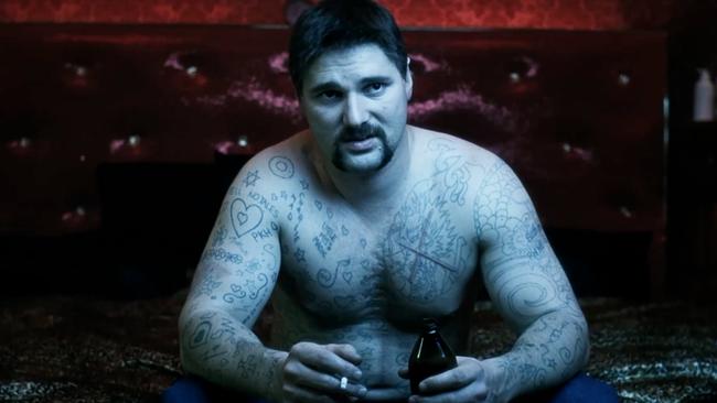 Eric Bana as Mark Brandon "Chopper" Read.