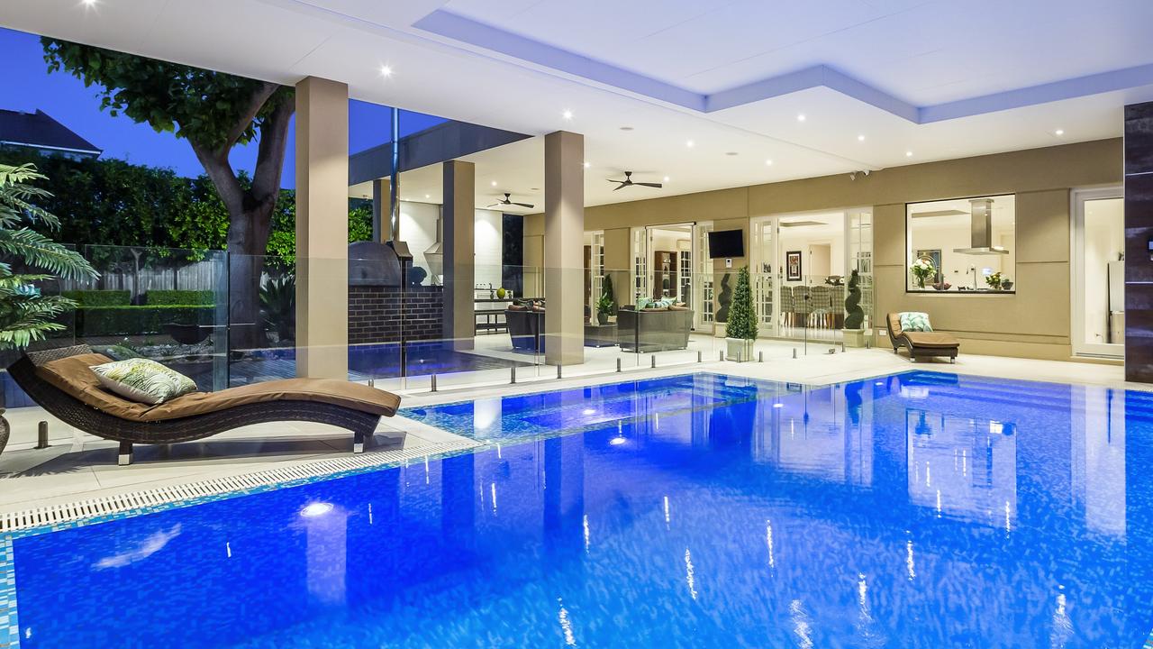 This Prospect pool at 2 Alpha Road is just as luxurious. Pic: Ouwens Casserly Real Estate