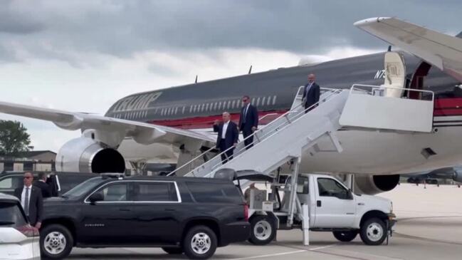 Trump arrives for Republican candidate nomination