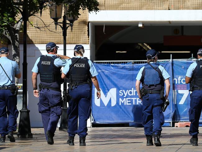 SYDNEY, AUSTRALIA - NewsWire Photos, SEPTEMBER, 28 2021: Police on patrol at Central station during the train strike  in Sydney. Picture: NCA NewsWire / Gaye Gerard